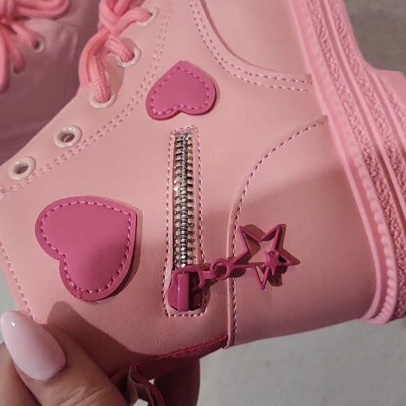 Girls Pink Heart Boots - Picture 8 of 11